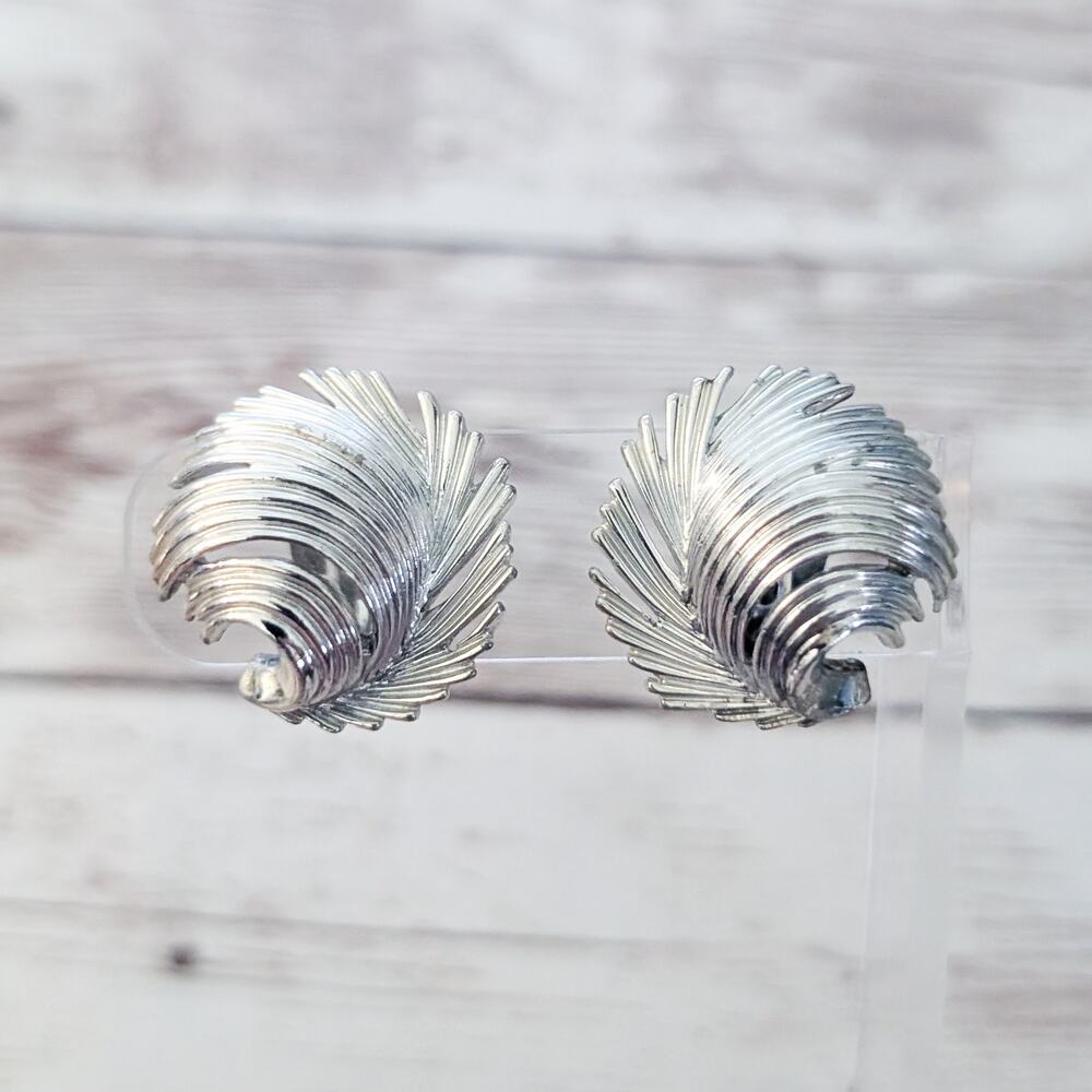 Vintage Lisner Clip On Earrings Silver Tone - Condition Issues